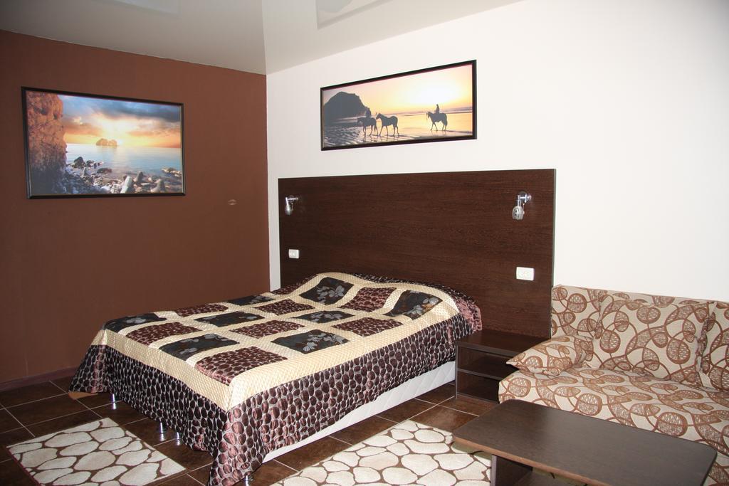 Aleksino Guest house  Novorossiisk Chambre photo